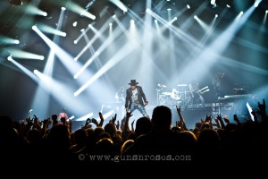 Guns N' Roses mengguncang MEIS (16/12/2012).